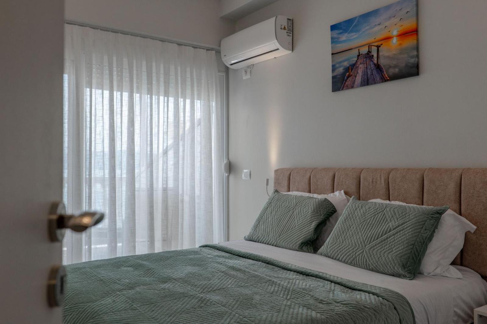 Esel Apartments Sarandë Exteriör bild