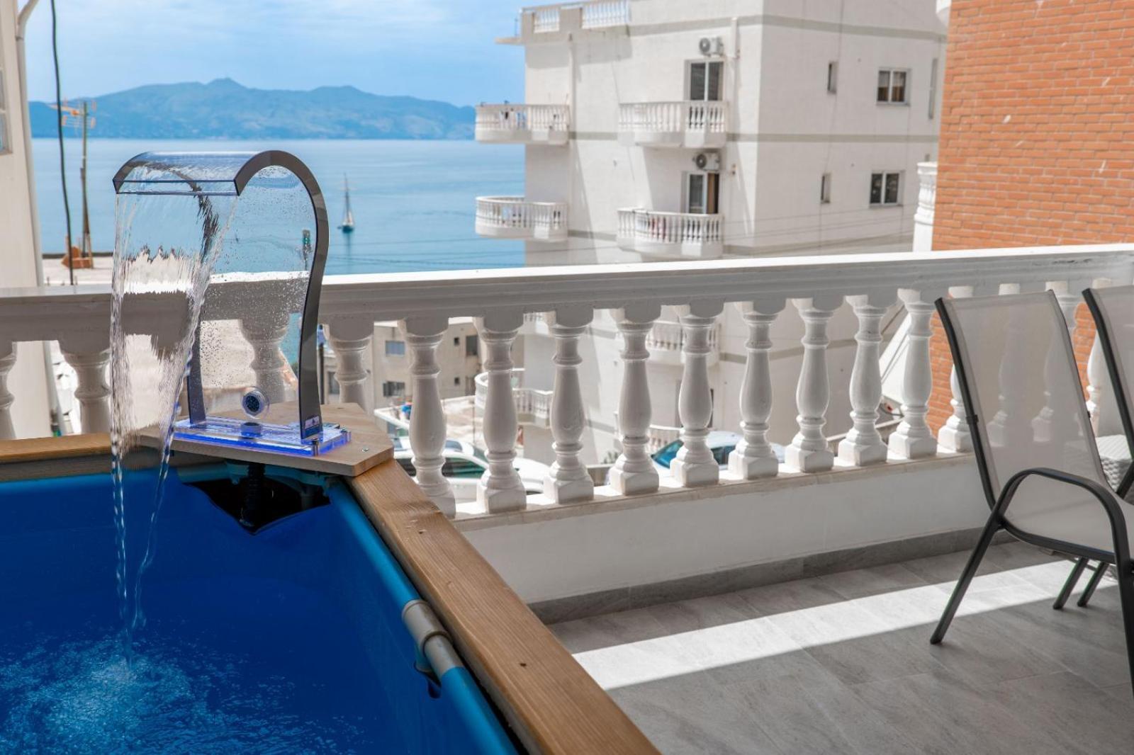 Esel Apartments Sarandë Exteriör bild