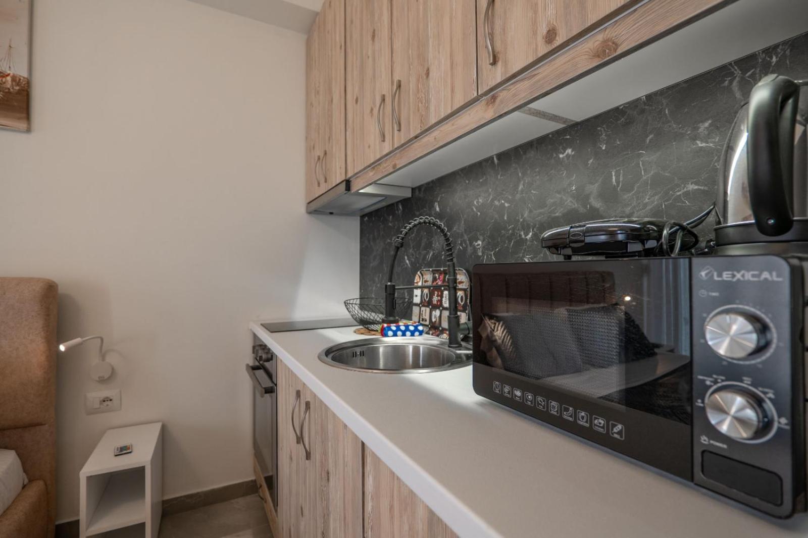 Esel Apartments Sarandë Exteriör bild