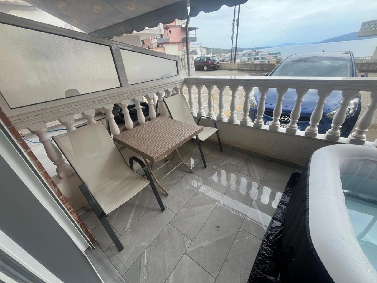 Esel Apartments Sarandë Exteriör bild